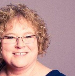 Meet your Posher, Debra